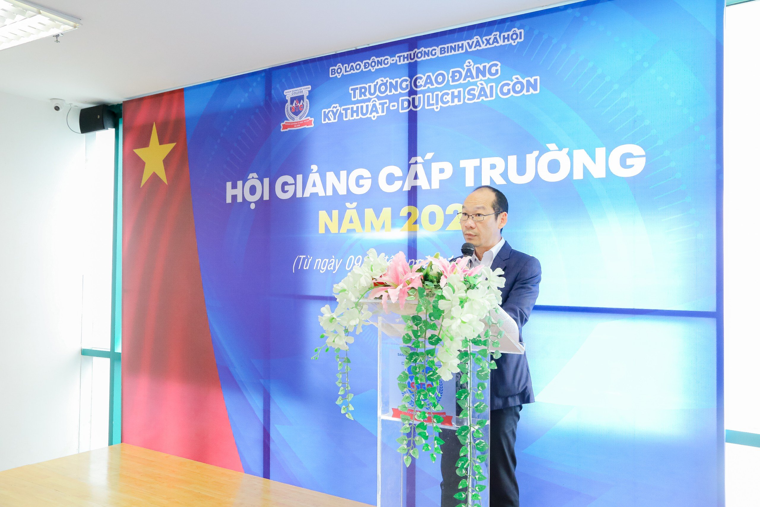 Th.S Lê Việt Hà phát biểu chúc mừng chương trình