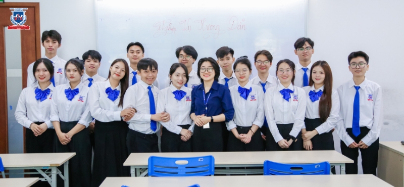 Chương trình chú trọng thực hành, giúp sinh viên thành thạo nghiệp vụ hướng dẫn, điều hành và sẵn sàng làm việc tại các tổ chức, công ty về Du lịch - Lữ hành lớn nhỏ Chương trình chú trọng thực hành, giúp sinh viên thành thạo nghiệp vụ hướng dẫn, điều hành và sẵn sàng làm việc tại các tổ chức, công ty về Du lịch - Lữ hành lớn nhỏ