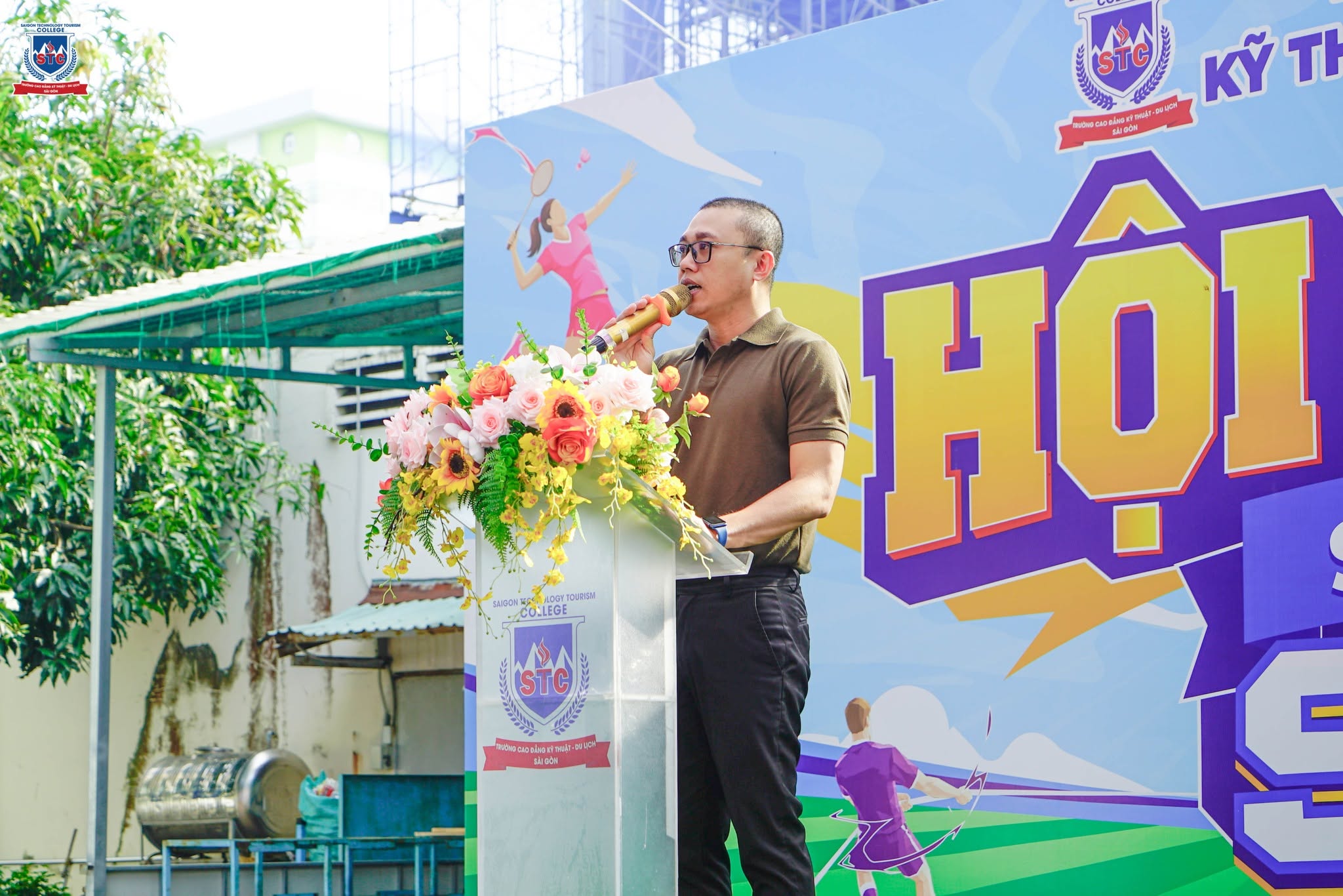be-mac-hoi-thao-stc1