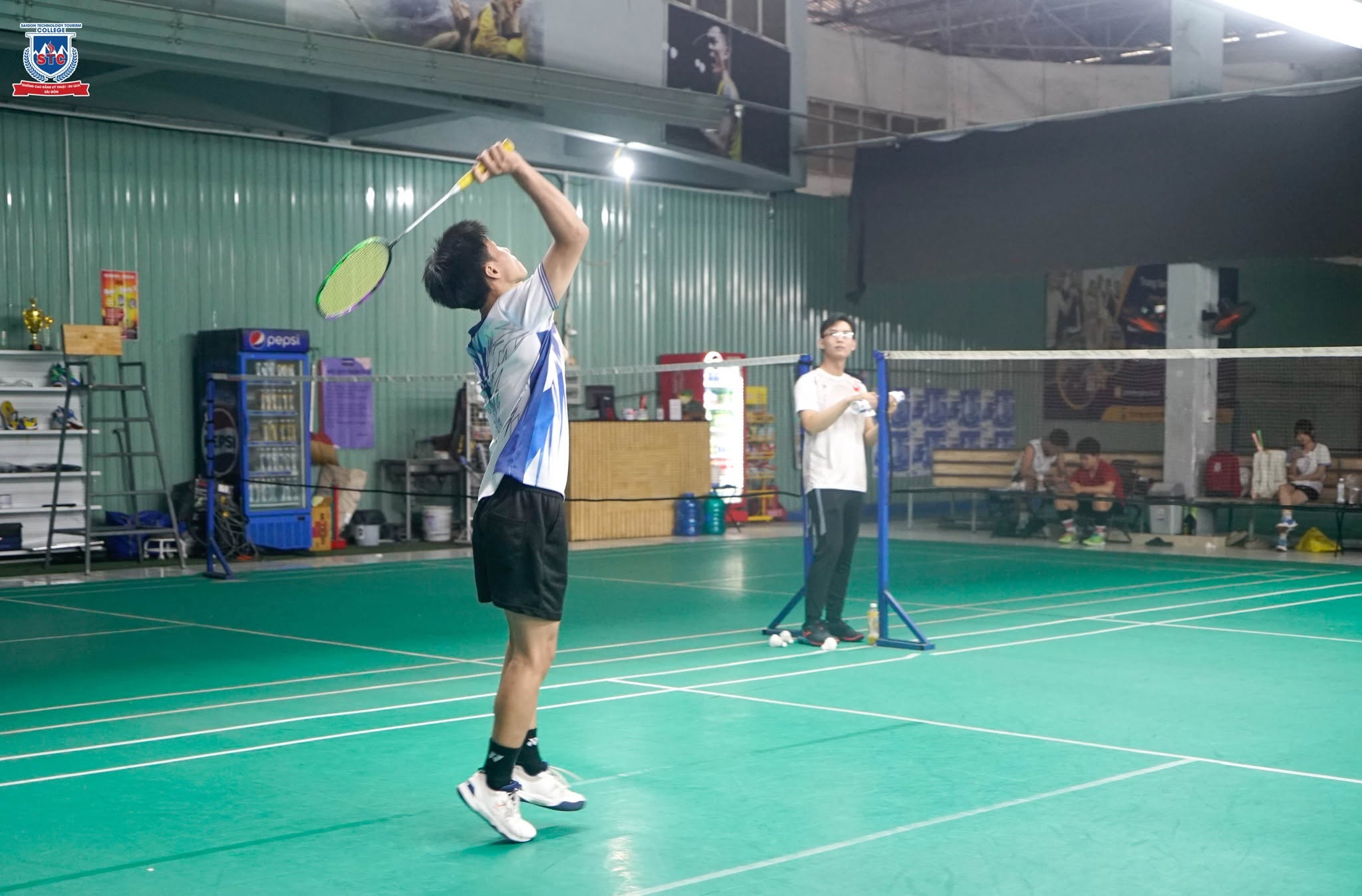 Khoảnh khắc tập trung và quyết tâm của các tay vợt trong trận đấu
